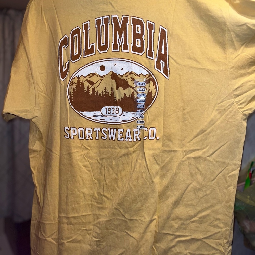 Columbia Men's Tan Graphic Tee